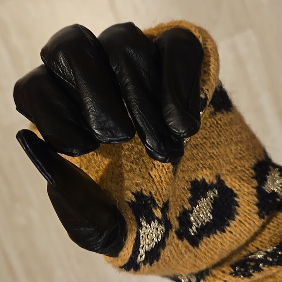 NWT Juicy Couture Los Angeles Black Label Leopard Mitt Gloves - Picture 9 of 10